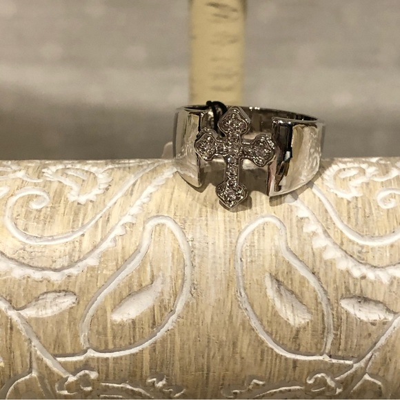 Premier Designs Devotion Ring - Picture 4 of 8